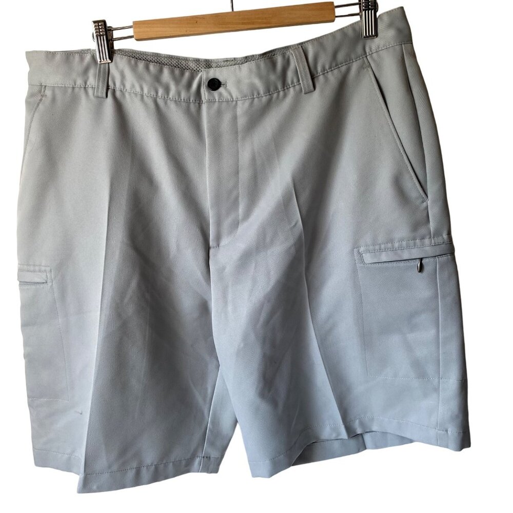 Izod XFG Golf Shorts Mens Size 38‎ Light Grey Polyester Cargo Zip Pockets
